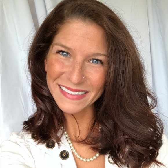 Meet your Posher, Kelsey - Picture 1 of 1